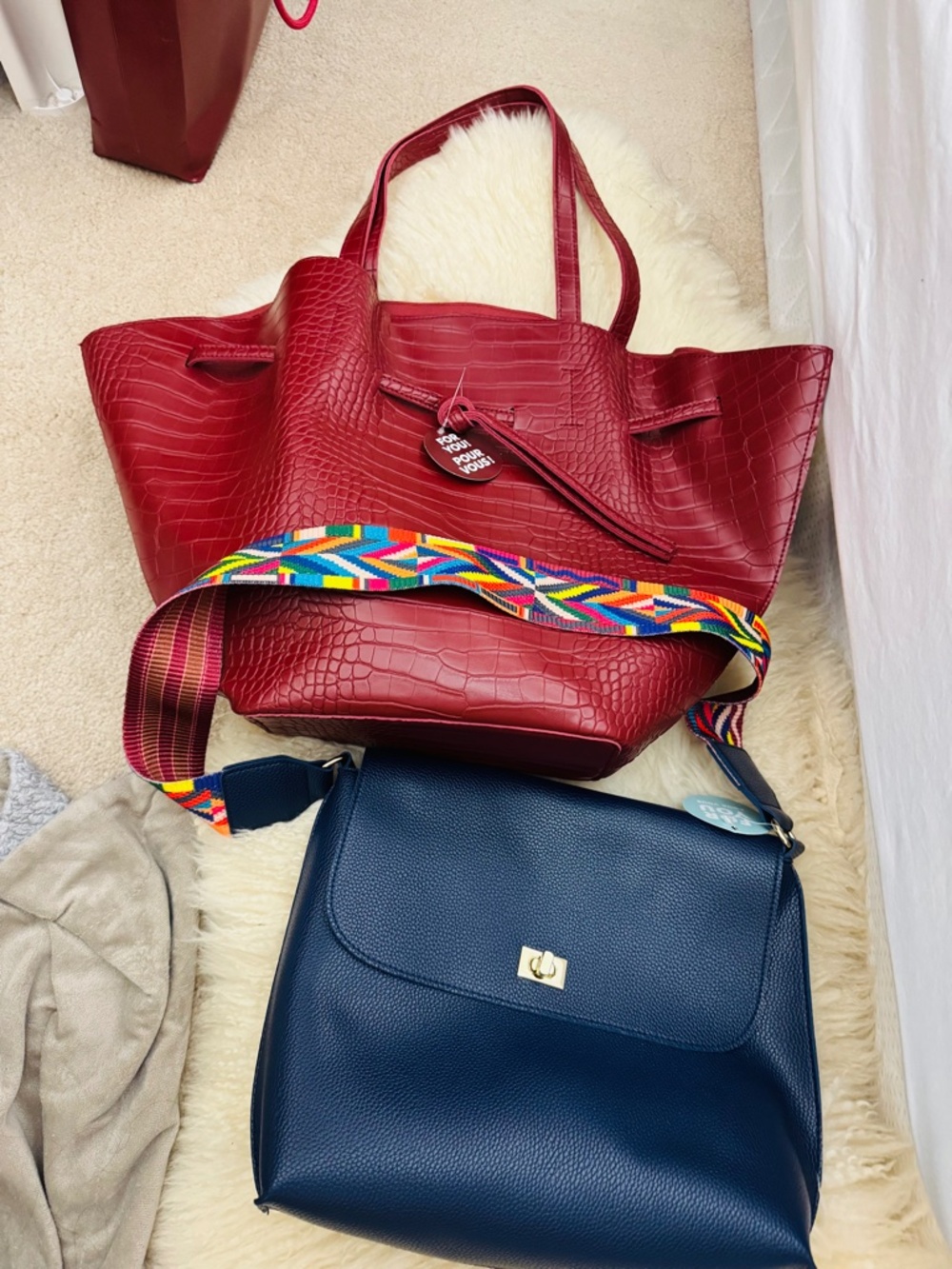 Bundle of 2 New condition tote & shoulder bag 💗